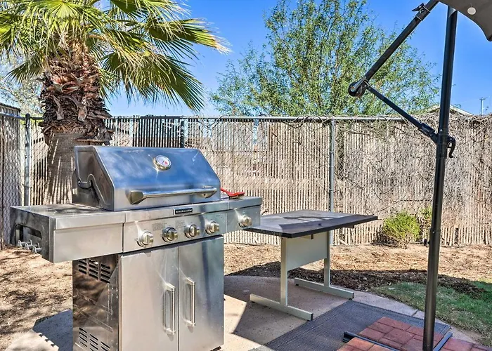 Pool + Backyard Oasis! Snowbird Escape In * Phoenix