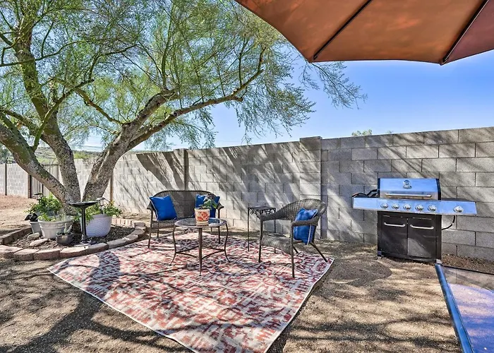 Pool + Backyard Oasis! Snowbird Escape In Ferienhaus